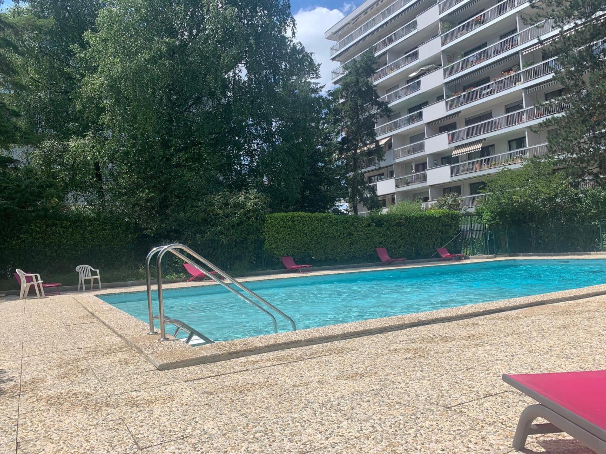 Kusmi Piscine Proche Du Appartement *
