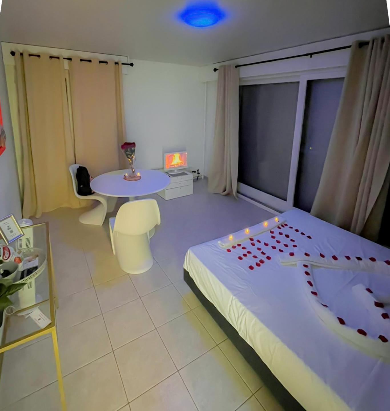 Kusmi Piscine Proche Du Appartement *